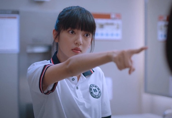 Đàm Tùng Vận thưởng nóng 2 anh nội y đỏ chói loá để thi đâu trúng đó ở Lấy Danh Nghĩa Người Nhà tập 8 - Ảnh 12. Đàm Tùng Vận thưởng nóng 2 anh nội y đỏ chói loá để thi đâu trúng đó ở Lấy Danh Nghĩa Người Nhà tập 8 - Ảnh 12.