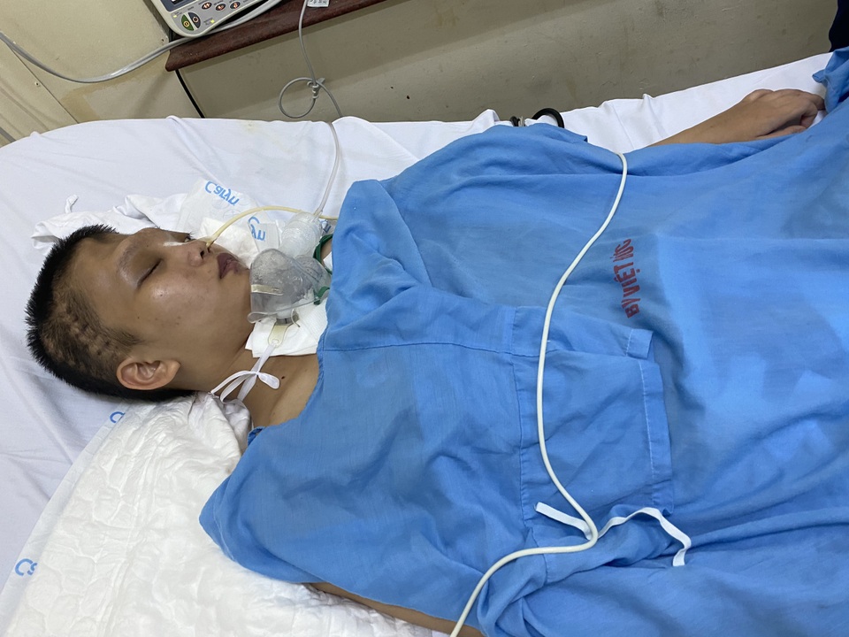 Tha thiết mong bạn đọc cứu cô gái trẻ sau 1 tháng nằm bất tỉnh vì tai nạn - 6 Tha thiết mong bạn đọc cứu cô gái trẻ sau 1 tháng nằm bất tỉnh vì tai nạn - 6
