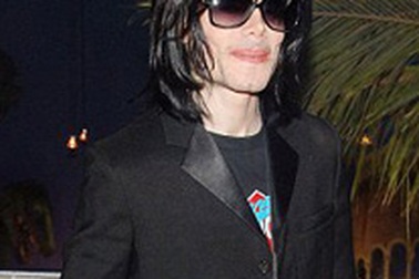 “Sốc” với hình ảnh mới nhất của Micheal Jackson