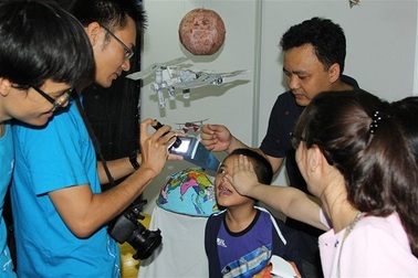 Gieo niềm đam mê khoa học cho học sinh