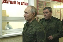 Tổng thống Putin khoác "chiến bào" ra mặt trận Kursk: Thông điệp cứng rắn