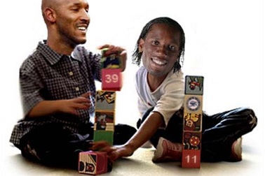 Biếm họa vui về cặp “song sát” Anelka-Drogba