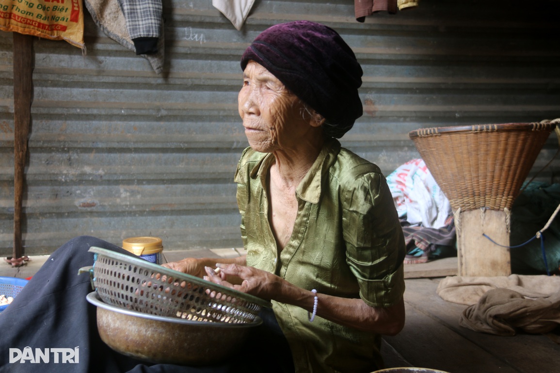 Mai này về buôn cổ nhất Tây Nguyên, còn nhìn thấy nhà dài? - 4 Mai này về buôn cổ nhất Tây Nguyên, còn nhìn thấy nhà dài? - 4