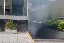 Cháy xe máy điện trong hầm giữ xe tòa nhà cao tầng ở TPHCM