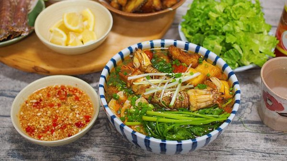 Công thức bún riêu tôm bề bề ngon tuyệt vời - 2 Công thức bún riêu tôm bề bề ngon tuyệt vời - 2