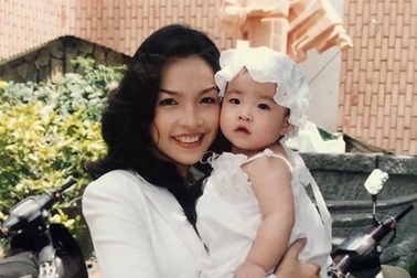 Hiền Thục hiếm hoi khoe ảnh con gái thời bé