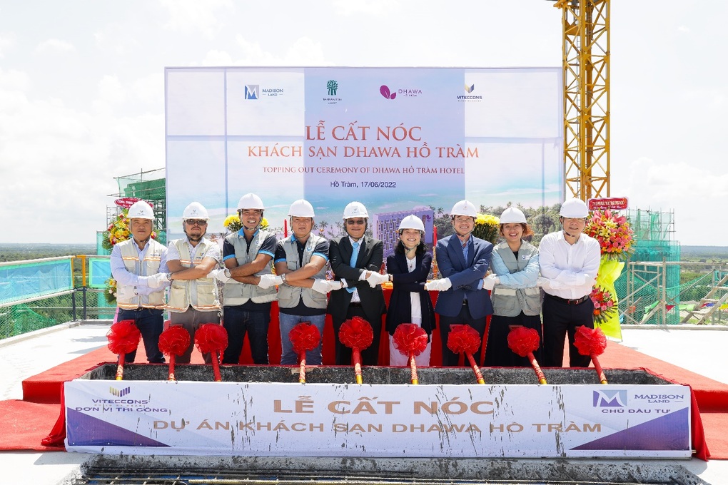 Khách sạn Dhawa Hồ Tràm cất nóc đúng tiến độ - 1 Khách sạn Dhawa Hồ Tràm cất nóc đúng tiến độ - 1