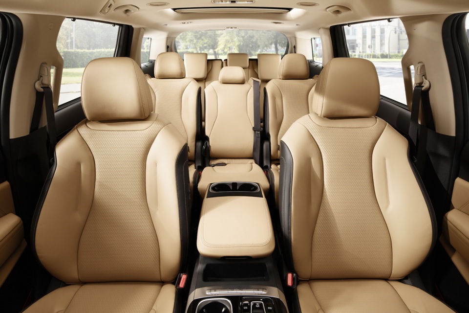 KIA Sedona 2021 ra mắt với những trang bị mới hoàn toàn từ trong ra ngoài - 7 KIA Sedona 2021 ra mắt với những trang bị mới hoàn toàn từ trong ra ngoài - 7