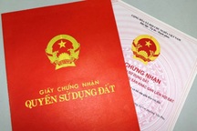 Rủi ro khi nhờ người khác đứng tên sổ đỏ, trầy trật đòi lại đất