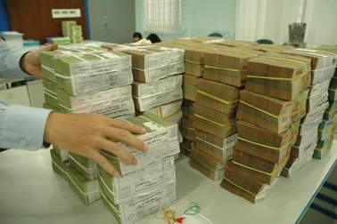 Thực chất lãi nghìn tỷ của EVN, Petrolimex