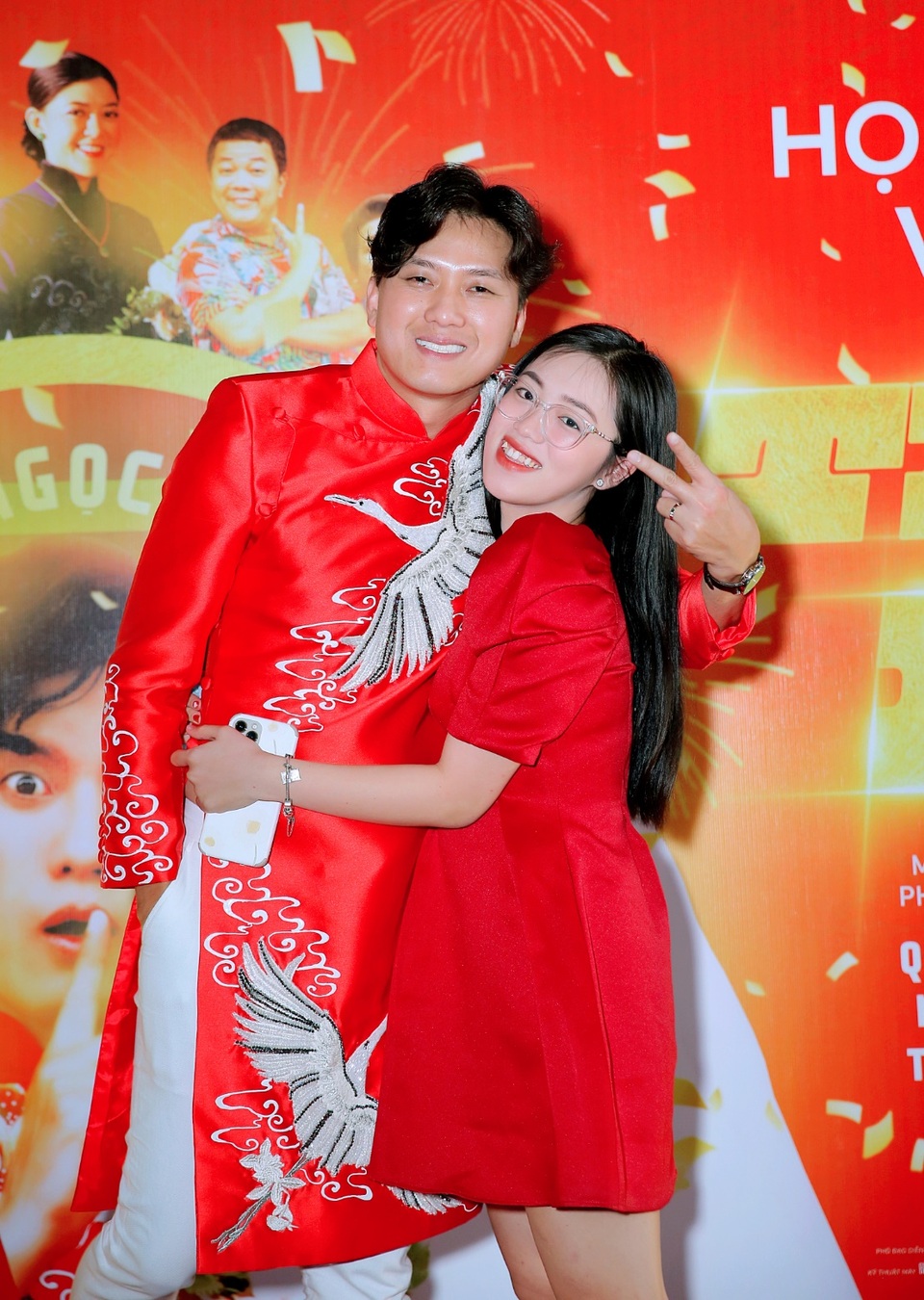 Vợ trẻ kém 10 tuổi quấn quýt bên Quách Ngọc Tuyên - 2 Vợ trẻ kém 10 tuổi quấn quýt bên Quách Ngọc Tuyên - 2