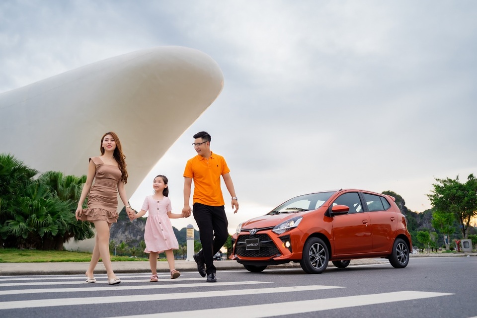 Nhỏ, tài, xinh - Toyota Wigo khiến người dùng “mê” ngay từ cái nhìn đầu tiên - 4 Nhỏ, tài, xinh - Toyota Wigo khiến người dùng “mê” ngay từ cái nhìn đầu tiên - 4