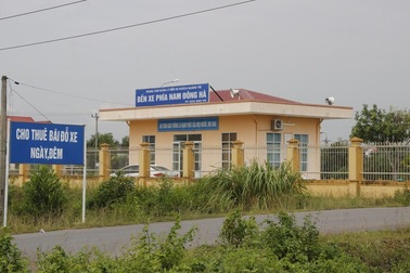 Bến xe hơn 14 tỷ đồng ở phía Nam thành phố Quảng Trị “vắng như chùa bà đanh”!