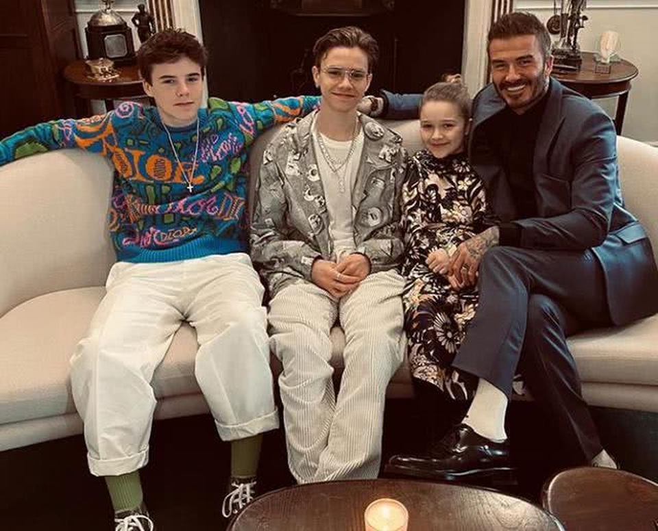 David Beckham đối mặt với chứng rụng tóc và tuổi tác - 12 David Beckham đối mặt với chứng rụng tóc và tuổi tác - 12