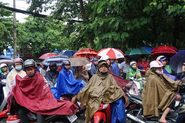 Nghệ An: Gần 740.000 học sinh các cấp được nghỉ học để tránh bão