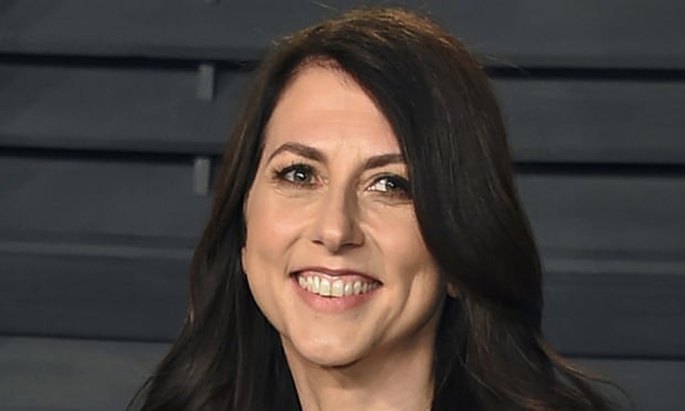 Vợ cũ của tỷ phú Jeff Bezos quyên góp tiếp 2,7 tỷ USD cho từ thiện - 1 Vợ cũ của tỷ phú Jeff Bezos quyên góp tiếp 2,7 tỷ USD cho từ thiện - 1