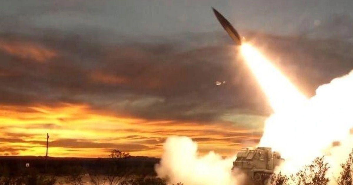View - Ukraine có thể đã phóng loạt vũ khí chứa 8.000 quả đạn phá hủy S-400 Nga | Báo Dân trí