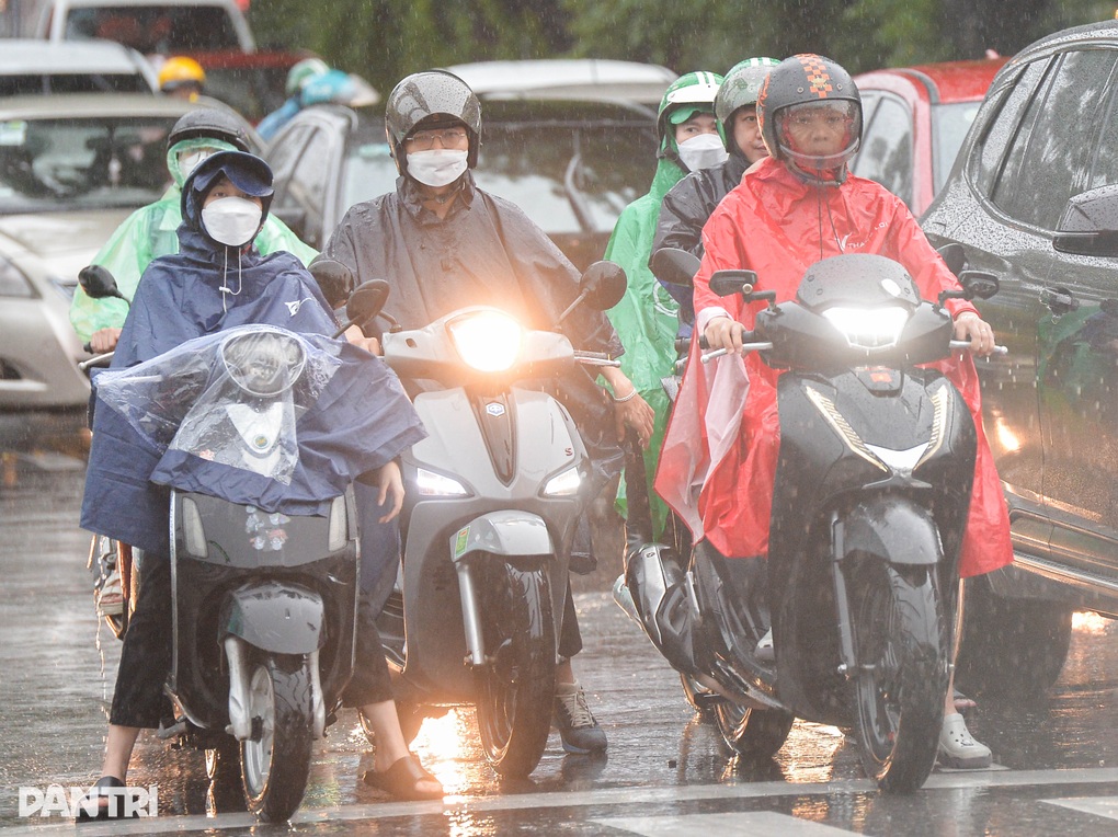 Hà Nội sáng nay đường phố tắc không lối thoát - 8 Hà Nội sáng nay đường phố tắc không lối thoát - 8