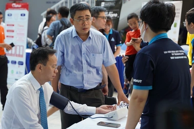 Hiệu trưởng trường có cách tuyển sinh "không giống ai" là ứng viên giáo sư