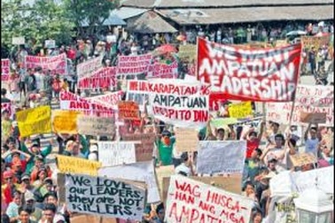 Gia đình nghi phạm thảm sát ở Philippines chối tội, kêu gọi biểu tình