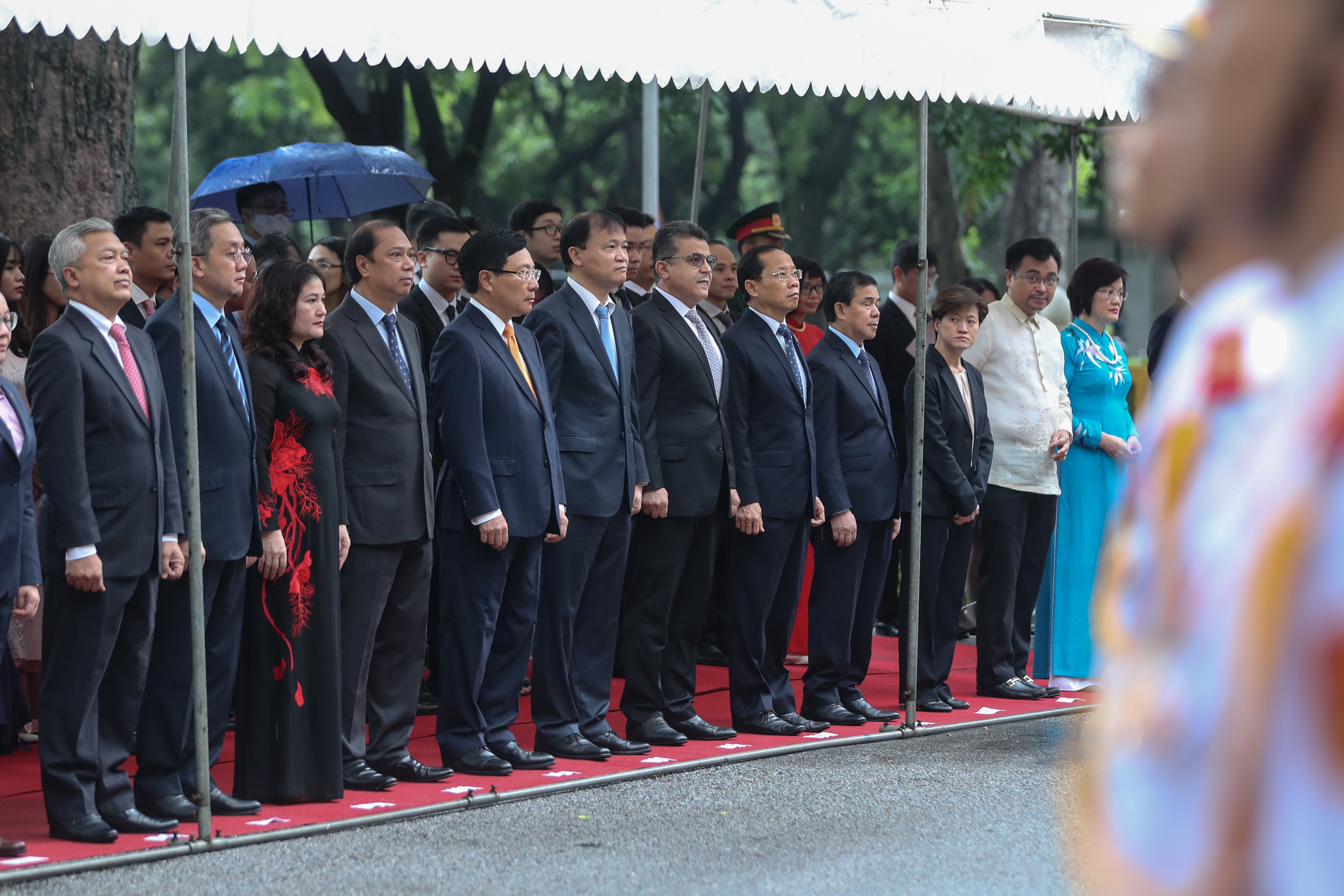 Trang trọng nghi lễ thượng cờ kỷ niệm 53 năm Ngày thành lập ASEAN - 2 Trang trọng nghi lễ thượng cờ kỷ niệm 53 năm Ngày thành lập ASEAN - 2