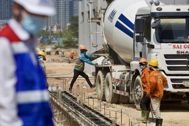 Cận cảnh đại công trường Metro chạy nước rút về đích - 9 Cận cảnh đại công trường Metro chạy nước rút về đích - 9