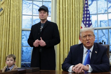Ông Trump ký sắc lệnh tinh giản nhân sự, trao quyền lớn cho tỷ phú Musk