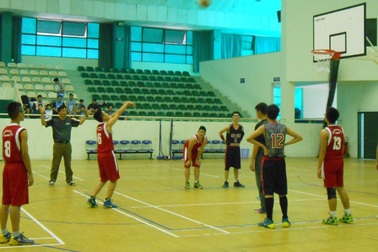 Sôi động giải bóng rổ học sinh Hà Nội lần thứ 9