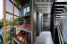 Hà Nội: Quán cà phê thiết kế "độc nhất vô nhị", càng vào trong càng bất ngờ