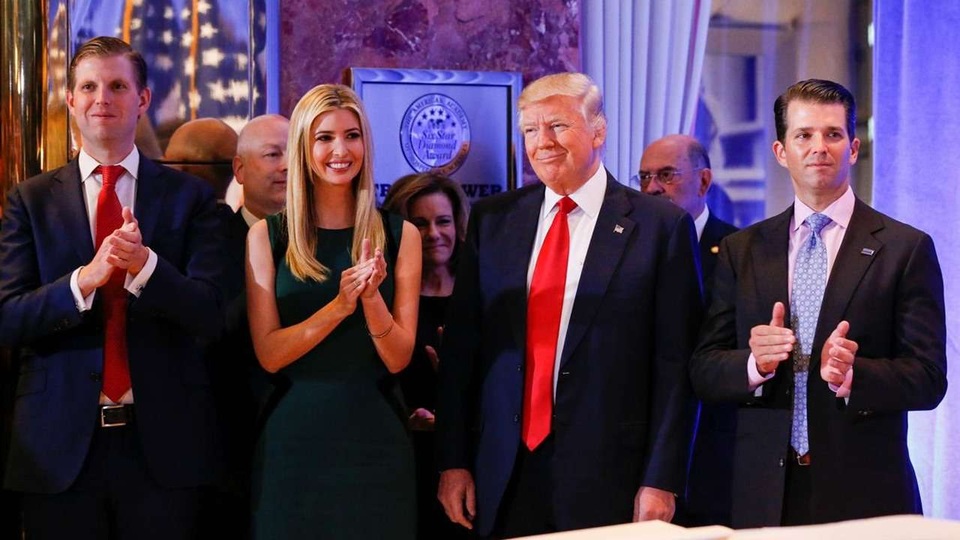Gia đình Trump có thể đang dọn đường để Ivanka tranh cử tổng thống 2024 - 3 Gia đình Trump có thể đang dọn đường để Ivanka tranh cử tổng thống 2024 - 3