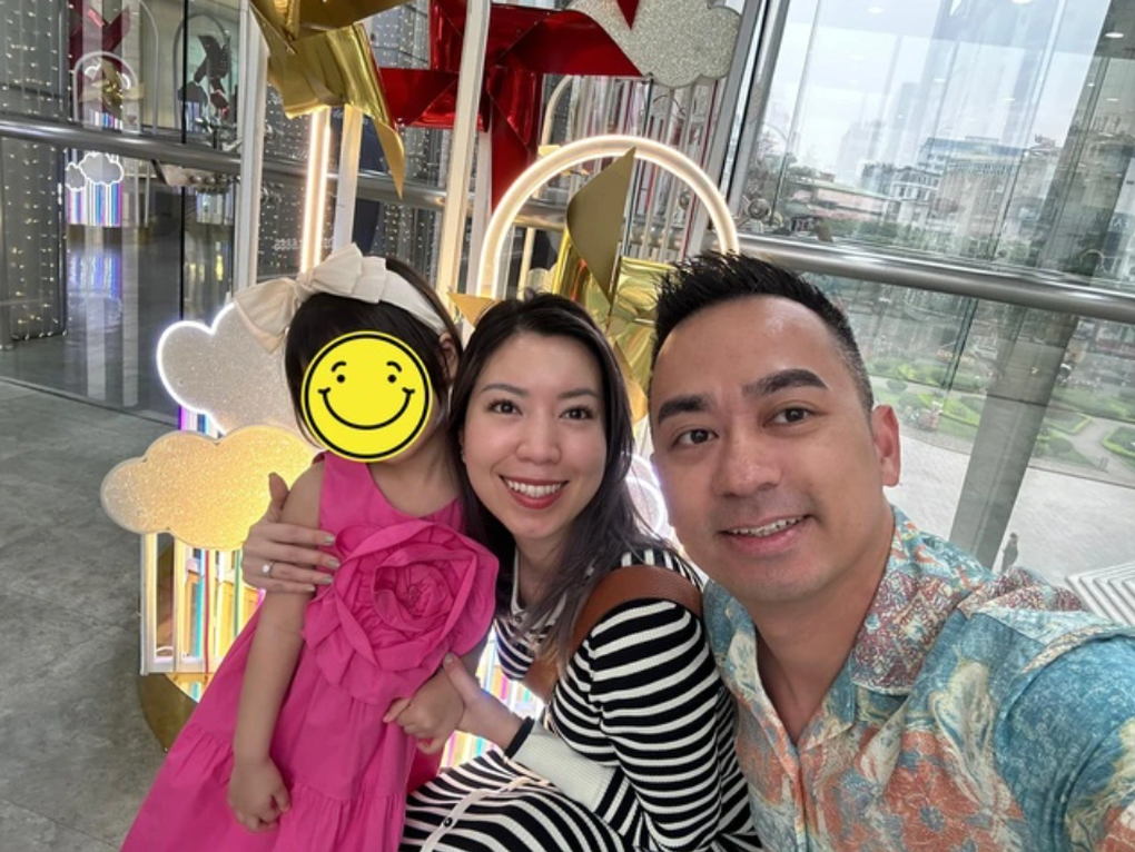 Hà Linh Nghiện nhà ly hôn ông chú hàng hiệu - 1 Hà Linh Nghiện nhà ly hôn ông chú hàng hiệu - 1