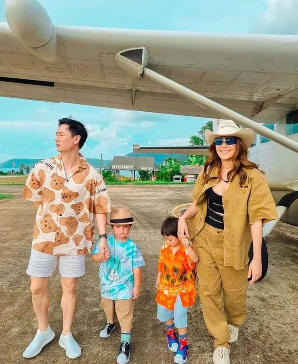 Cuộc sống như mơ của bông hồng lai Thái Lan được chồng tặng siêu xe 17 tỷ - 6 Cuộc sống như mơ của bông hồng lai Thái Lan được chồng tặng siêu xe 17 tỷ - 6