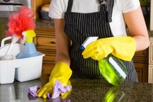 Người giúp việc đủng đỉnh chơi xuân, gia chủ dở khóc dở cười