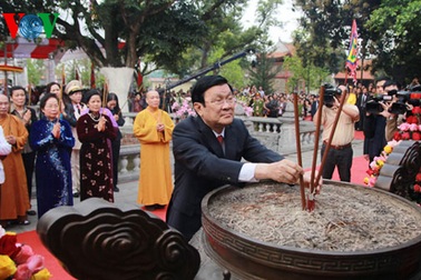 Chủ tịch nước dự kỷ niệm 1975 năm khởi nghĩa Hai Bà Trưng