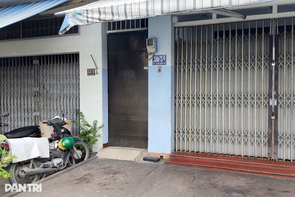 Xác minh clip nam thanh niên cầm súng dọa bắn người ở TPHCM - 2 Xác minh clip nam thanh niên cầm súng dọa bắn người ở TPHCM - 2