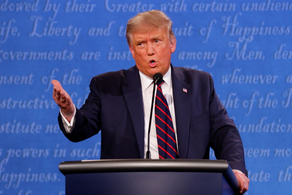 Sắc thái biểu cảm của Trump - Biden trong màn so găng đầu tiên - 10 Sắc thái biểu cảm của Trump - Biden trong màn so găng đầu tiên - 10