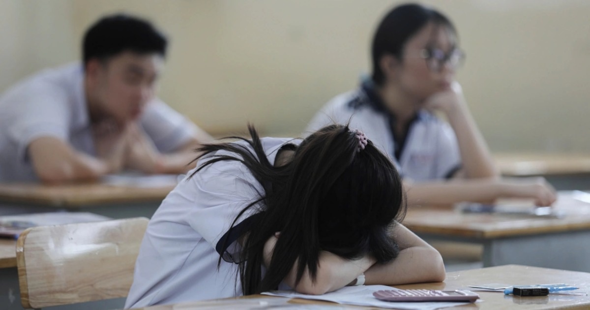 Một thí sinh có bài thi 1,1 điểm tăng lên 8,75 sau phúc khảo tốt nghiệp | Báo Dân trí