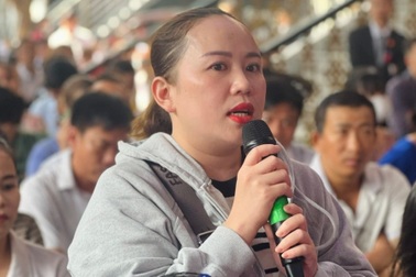 Phụ huynh than bảo vệ khó chịu, lãnh đạo trường đưa quyết định gây choáng