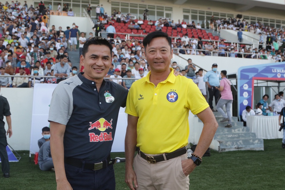 Đà Nẵng 0-2 HA Gia Lai: Bàn thắng siêu đỉnh của Văn Toàn - 19 Đà Nẵng 0-2 HA Gia Lai: Bàn thắng siêu đỉnh của Văn Toàn - 19