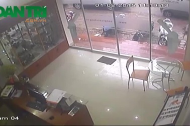 Trộm bẻ khóa, cuỗm xe Lead chỉ trong "nháy mắt"