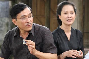 Vợ chồng Lan Hương - Đỗ Kỷ “tình cảm” trên phim