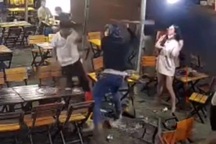 Bắt 4 người trong vụ cầm hung khí chém thực khách ở quán nhậu TPHCM