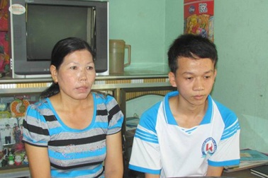 Cậu học trò mồ côi 2 lần đỗ thủ khoa 