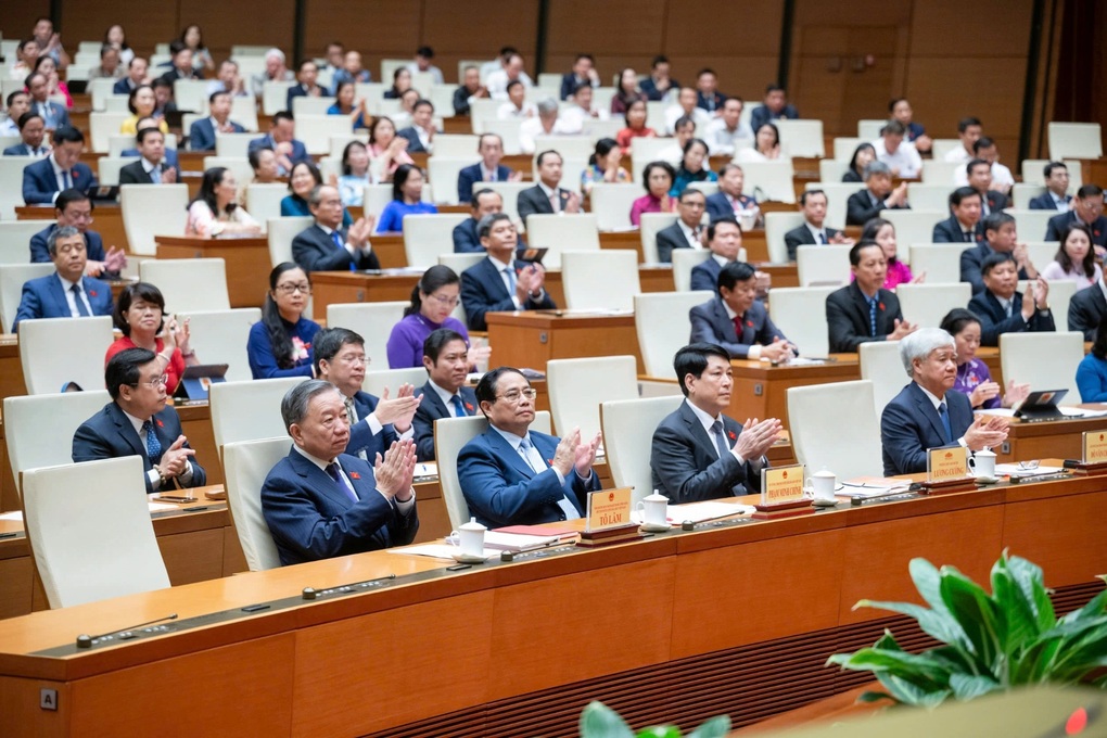 Khai mạc kỳ họp thứ 8, Quốc hội bầu Chủ tịch nước - 1 Khai mạc kỳ họp thứ 8, Quốc hội bầu Chủ tịch nước - 1
