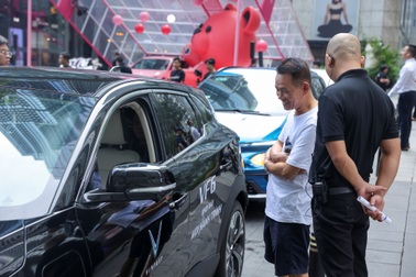 Người dùng tại TPHCM chia sẻ về xe điện VinFast VF 6