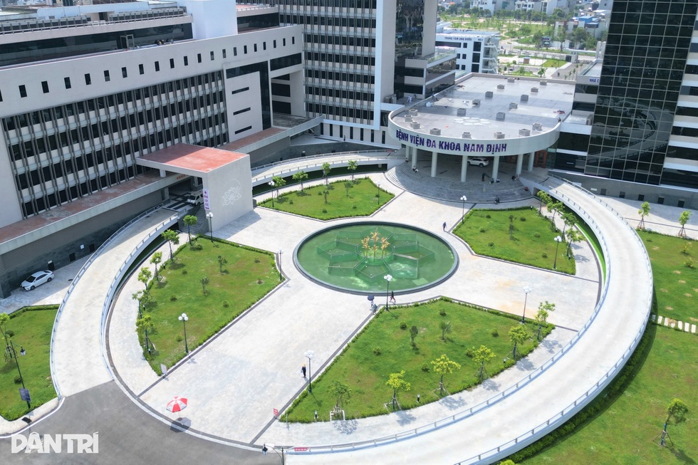 Băn khoăn và kỳ vọng khi ngành Y được mở ra cánh cửa phát triển mới - 1 Băn khoăn và kỳ vọng khi ngành Y được mở ra cánh cửa phát triển mới - 1