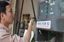 Xử lý đầu cơ xăng dầu: Lực bất tòng tâm!