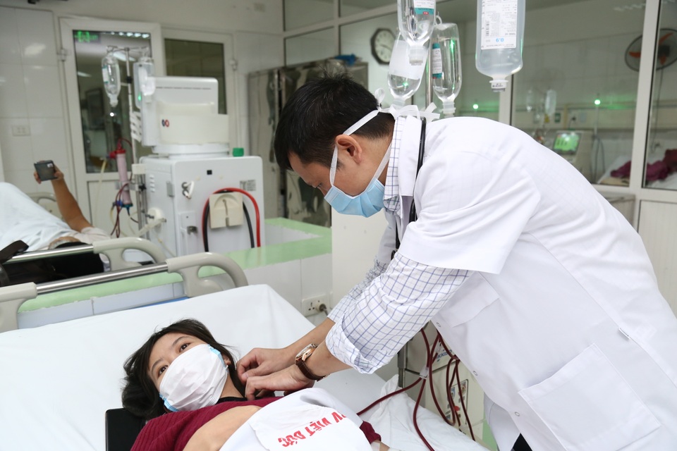 Nhiều người trẻ đột ngột suy thận phải lọc máu sau dấu hiệu mệt mỏi mơ hồ - 1 Nhiều người trẻ đột ngột suy thận phải lọc máu sau dấu hiệu mệt mỏi mơ hồ - 1