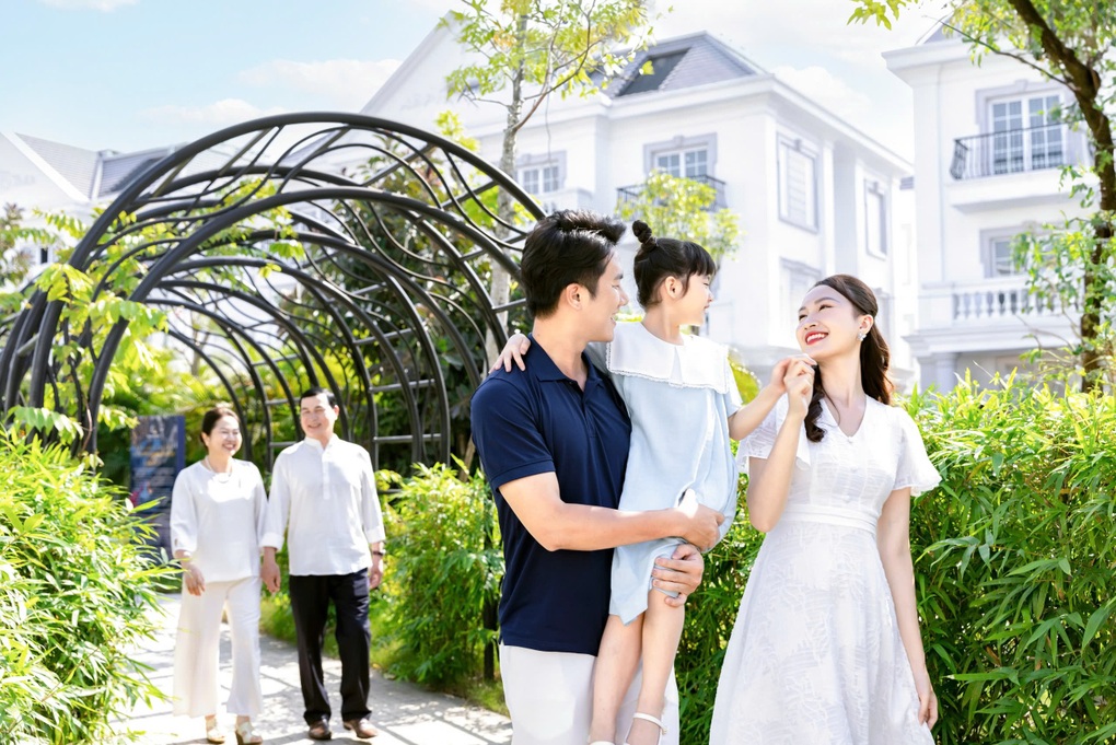 Bộ ba đặc quyền tinh hoa tại Eurowindow Twin Parks Gia Lâm - 2 Bộ ba đặc quyền tinh hoa tại Eurowindow Twin Parks Gia Lâm - 2