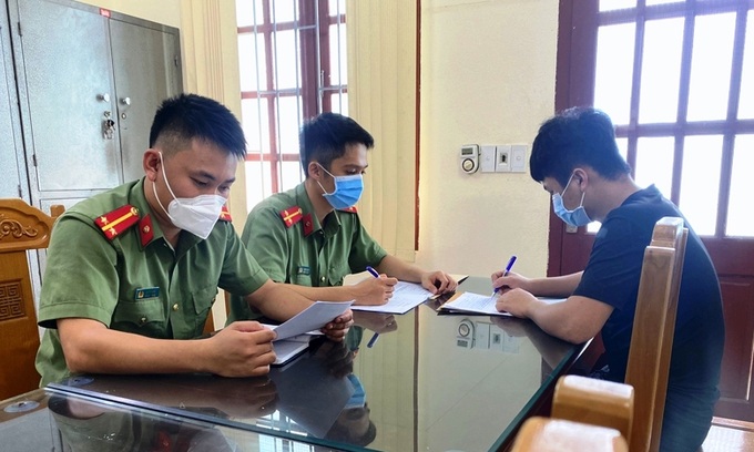 Trần Văn Hòa tại buổi làm việc với cơ quan Công an